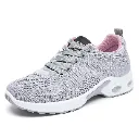 zapatilla gris.webp